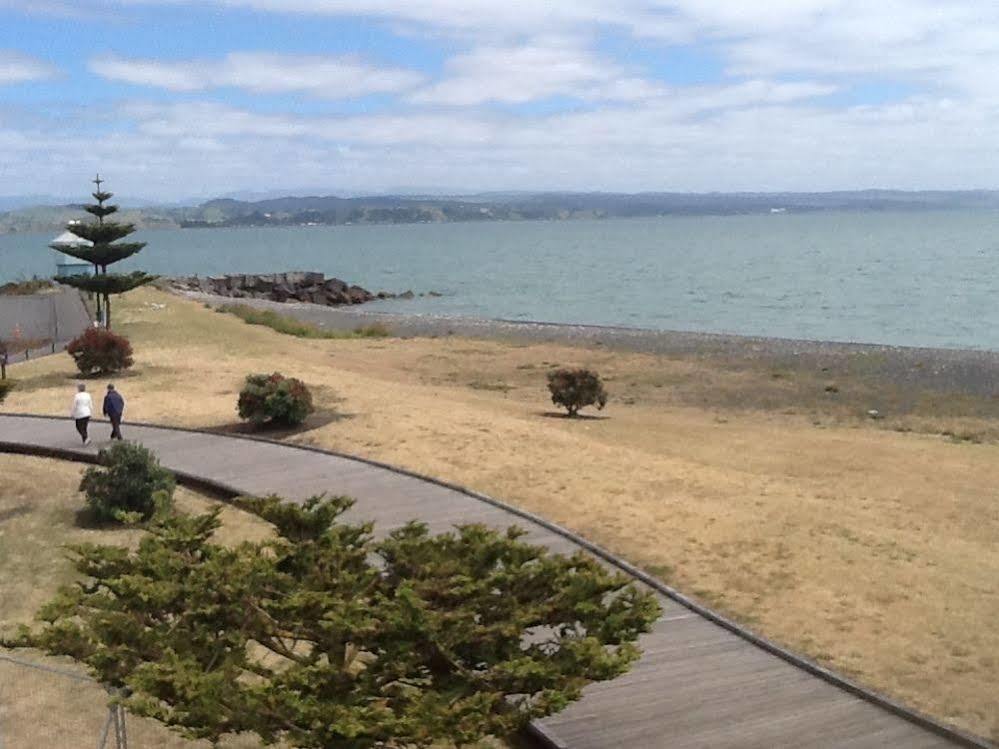 East Pier Hotel Napier Bagian luar foto