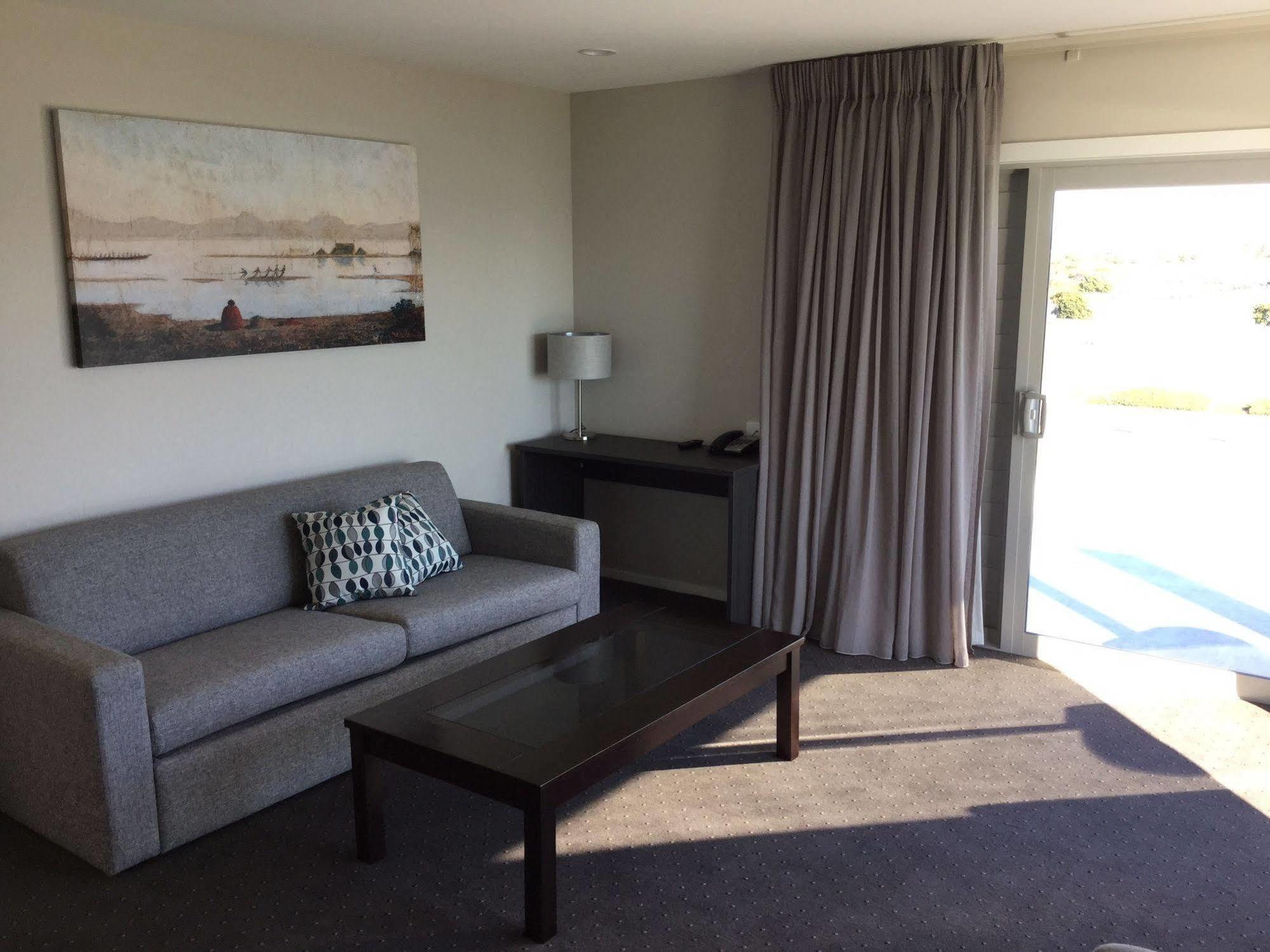 East Pier Hotel Napier Bagian luar foto