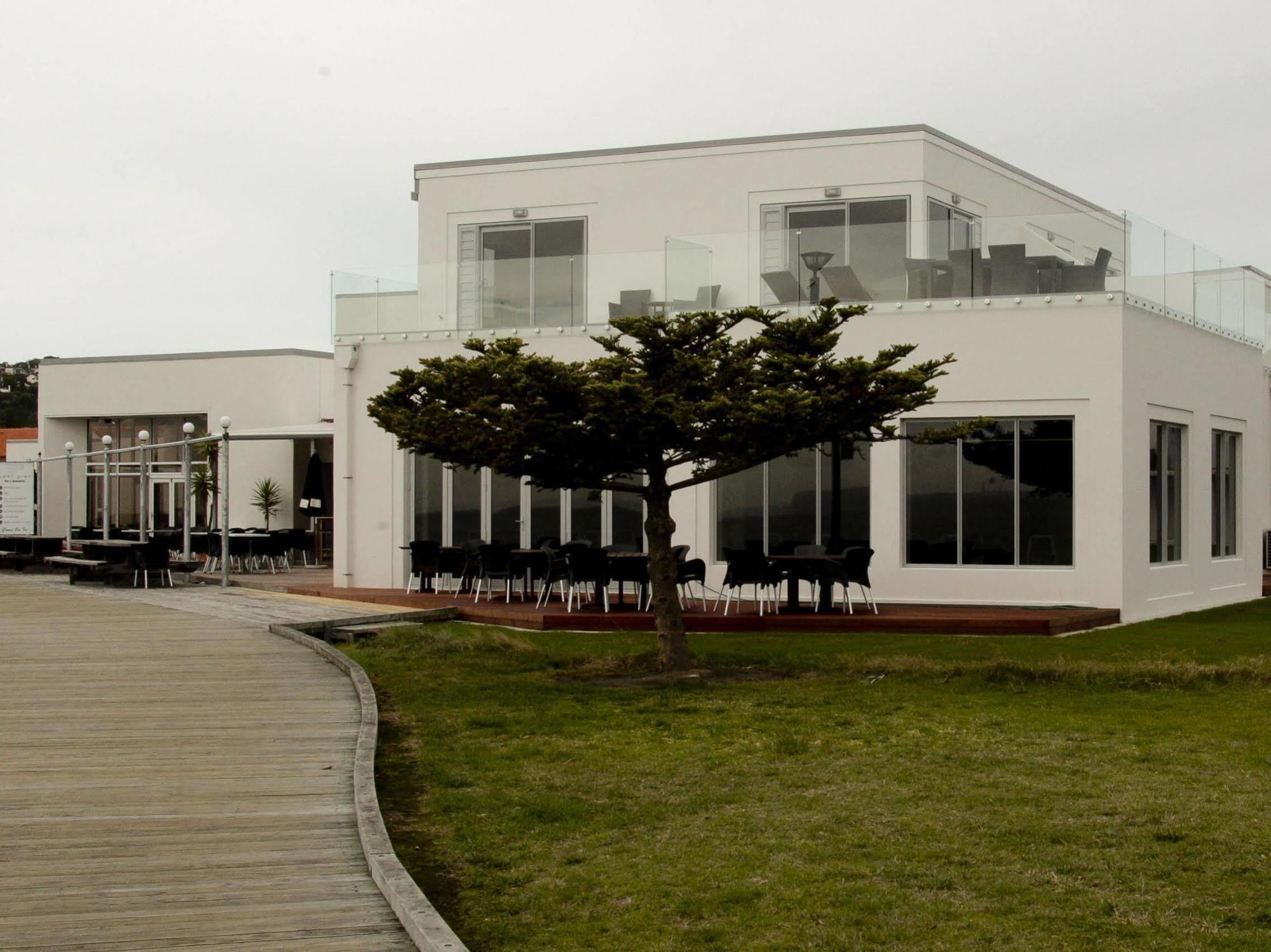 East Pier Hotel Napier Bagian luar foto